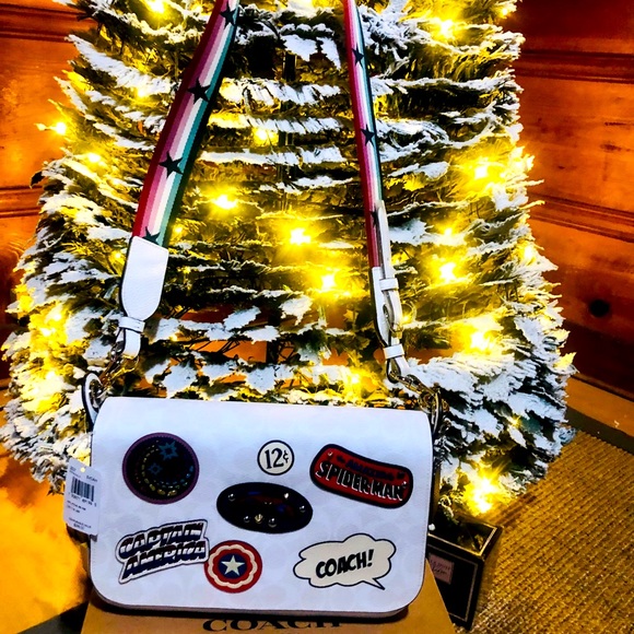 Coach / Marvel Jes In Signature Cross Body Bag - Picture 2 of 9